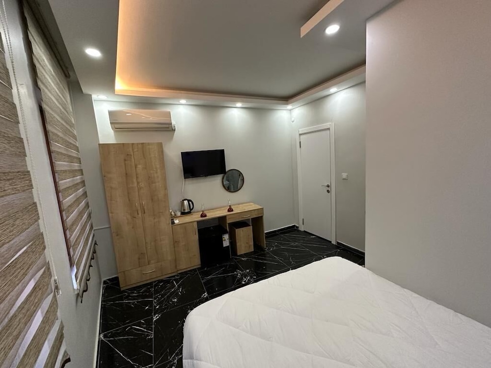 Comfort Room, 1 Queen Bed photo 2