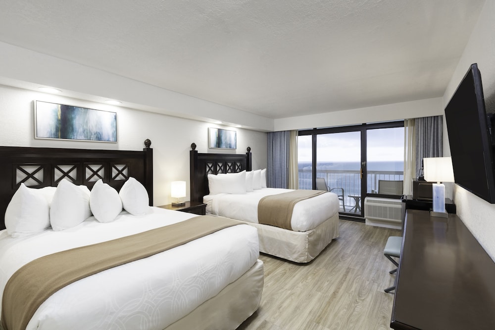 Room, 2 Queen Beds, Oceanfront photo 3