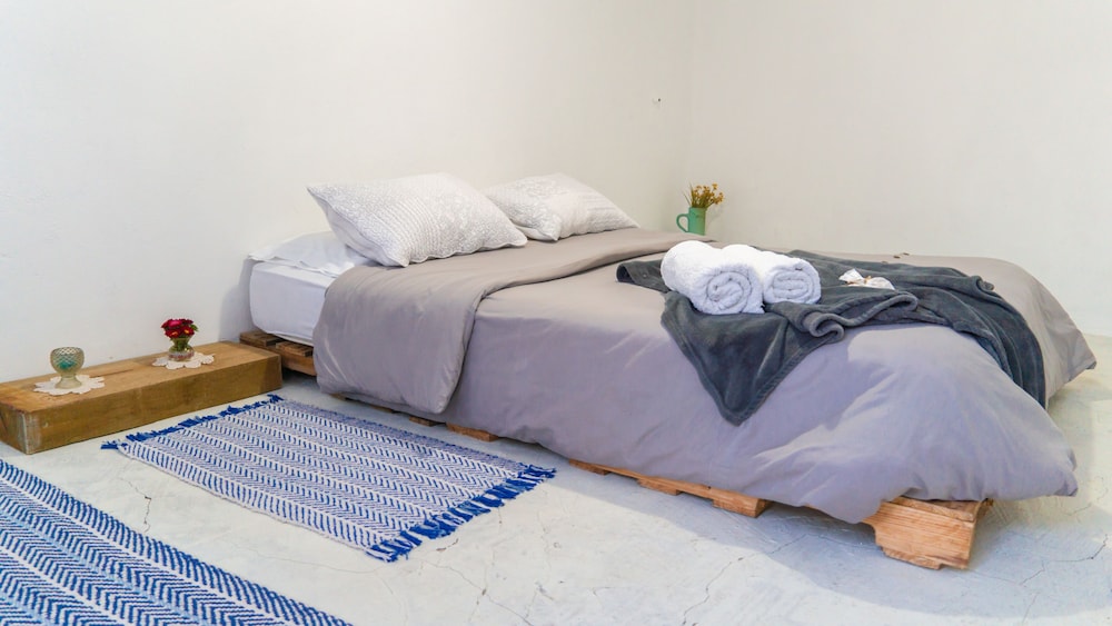 Economy Double Room photo 2