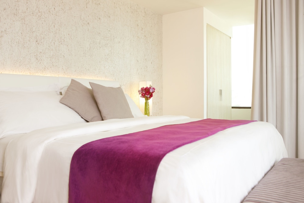 Superior Double Room, 1 Bedroom, City View photo 3