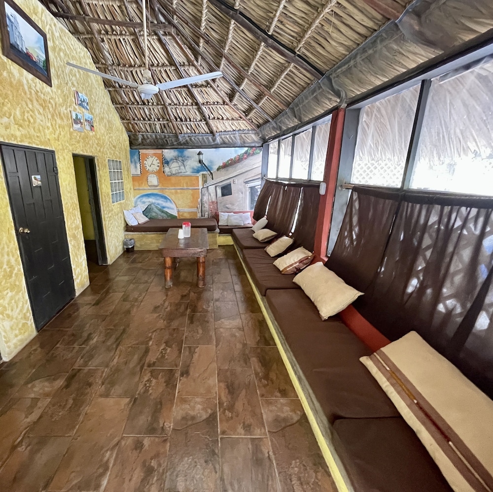 Comfort Bungalow, 2 Bedrooms, Pool View, Poolside photo 2