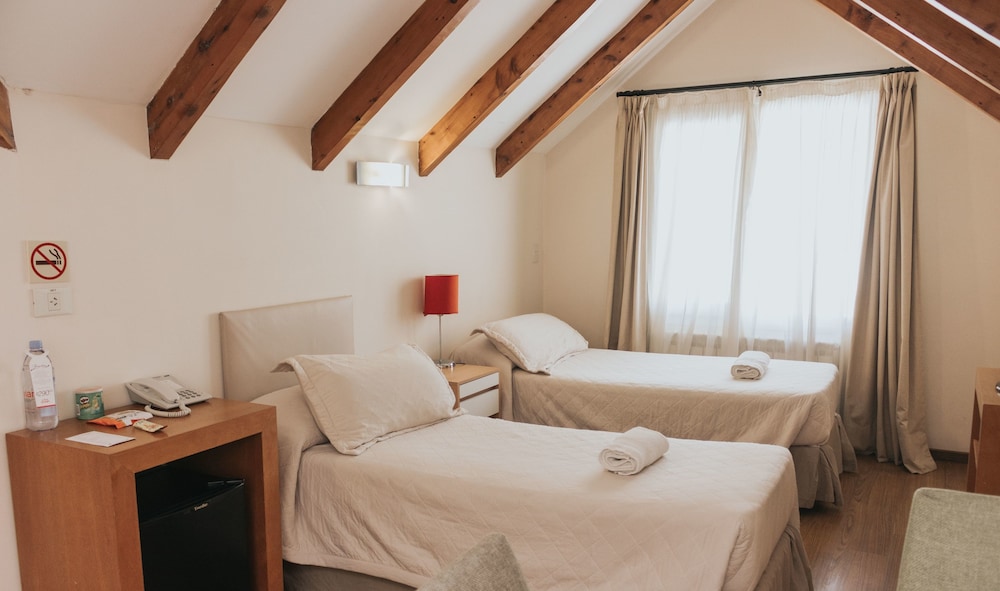 City Twin Room photo 3
