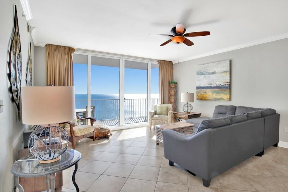Executive Condo, 3 Bedrooms, Balcony, Beach View