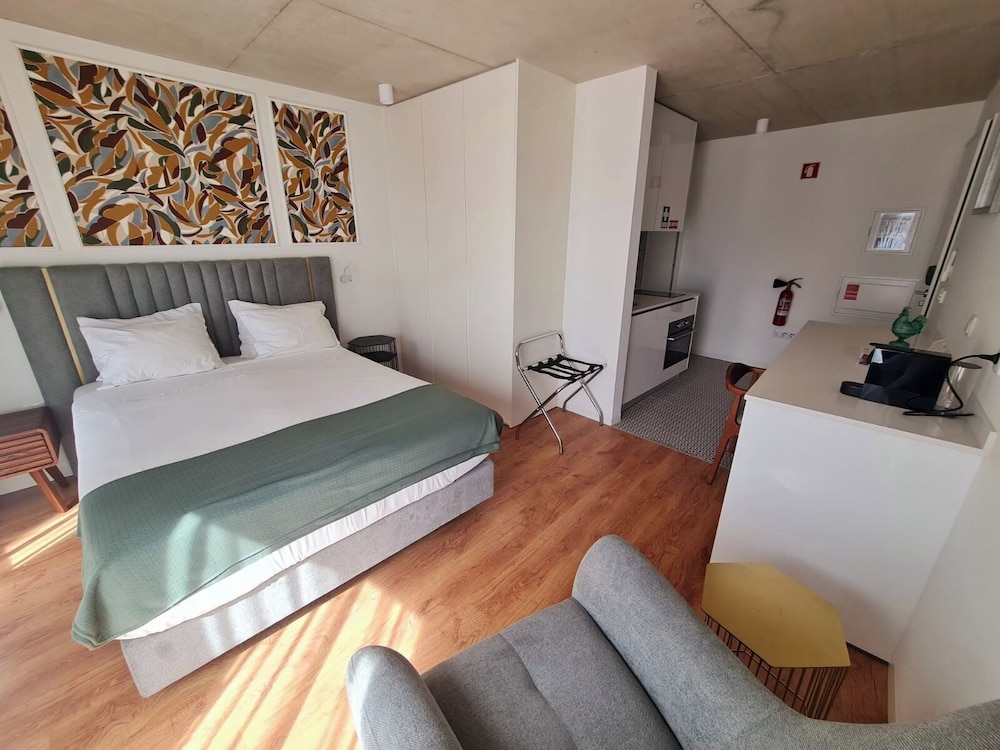 Design Double Room, 1 Double Bed, Non Smoking, City View photo 2