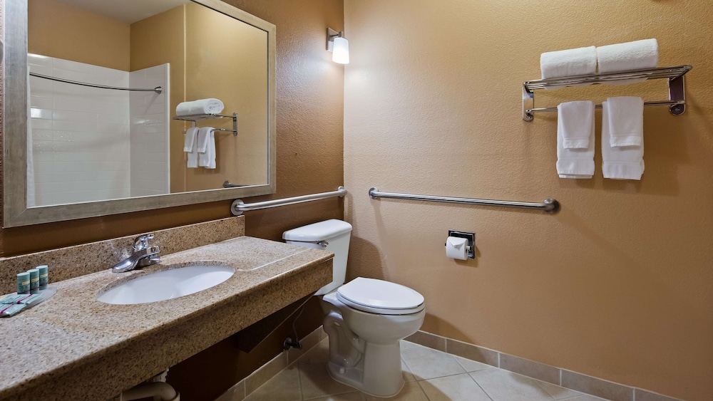 Standard Room, 2 Queen Beds, Accessible, Bathtub - Photo 3