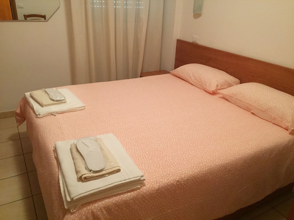 Economy Double or Twin Room