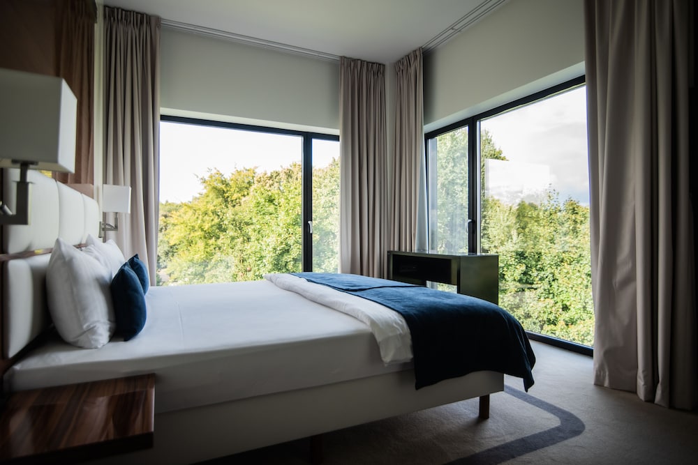 Premium Suite