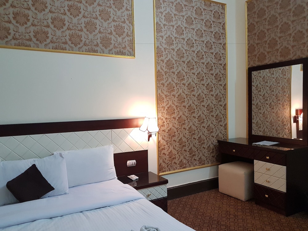 Deluxe Single Room, 1 King Bed, Non Smoking, City View photo 1