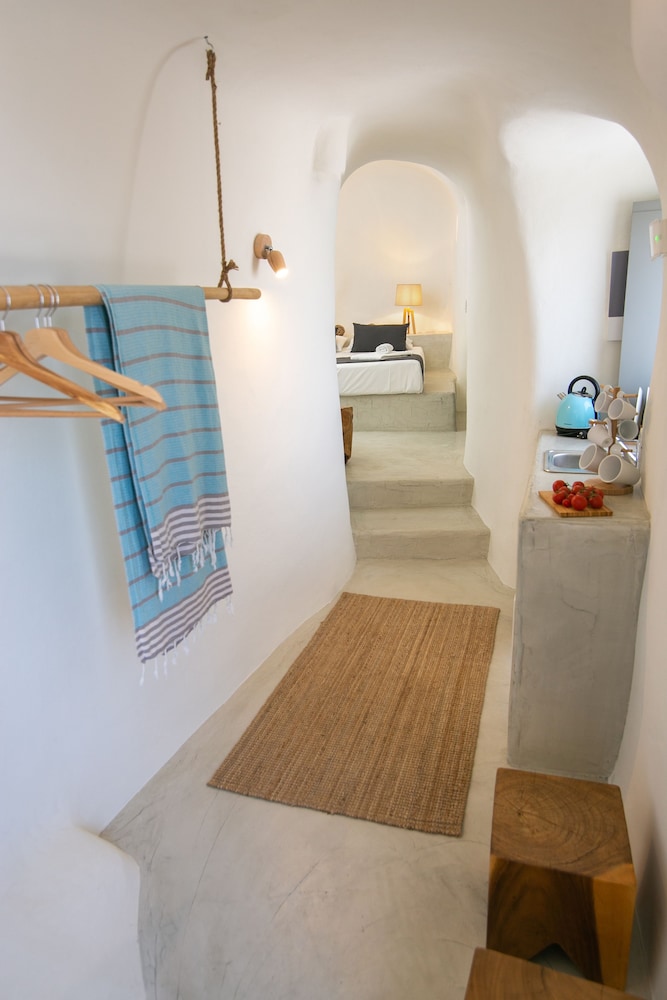 Studio outdoor jetted tub Sea View (Erinia)