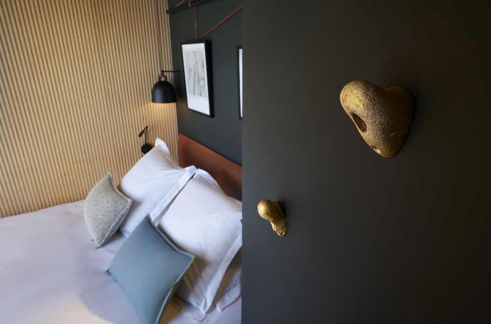 Suite (Dreams)