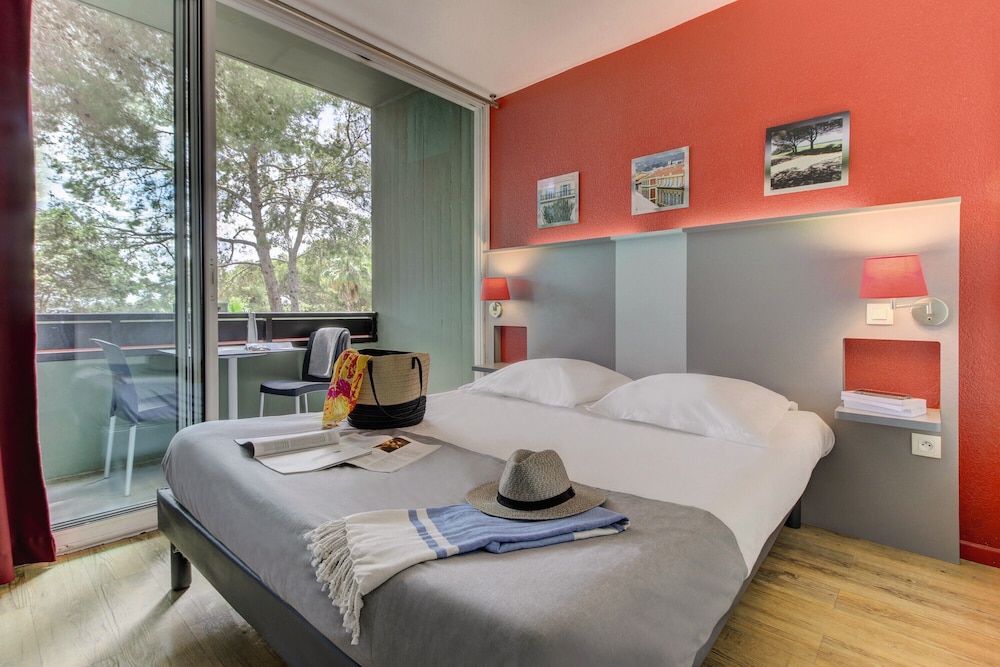 Classic Triple Room, 1 Bedroom, Balcony