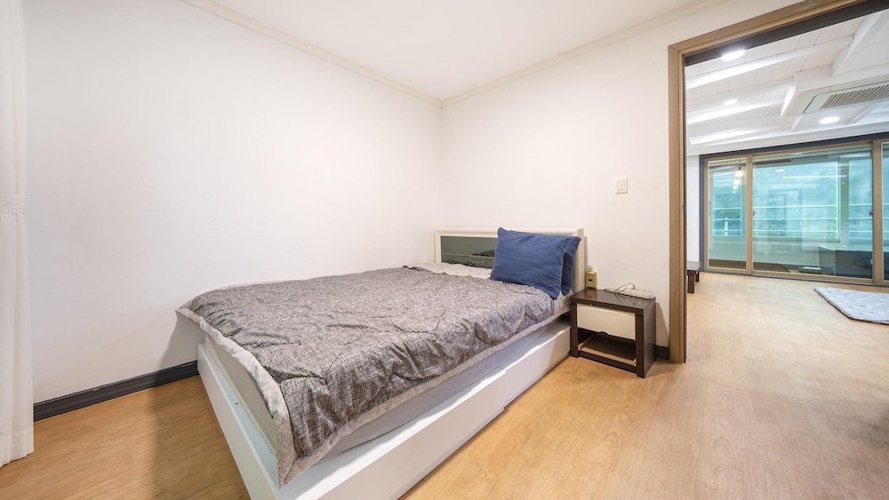 Basic Room, 1 Bedroom (Molaeal 3) photo 3