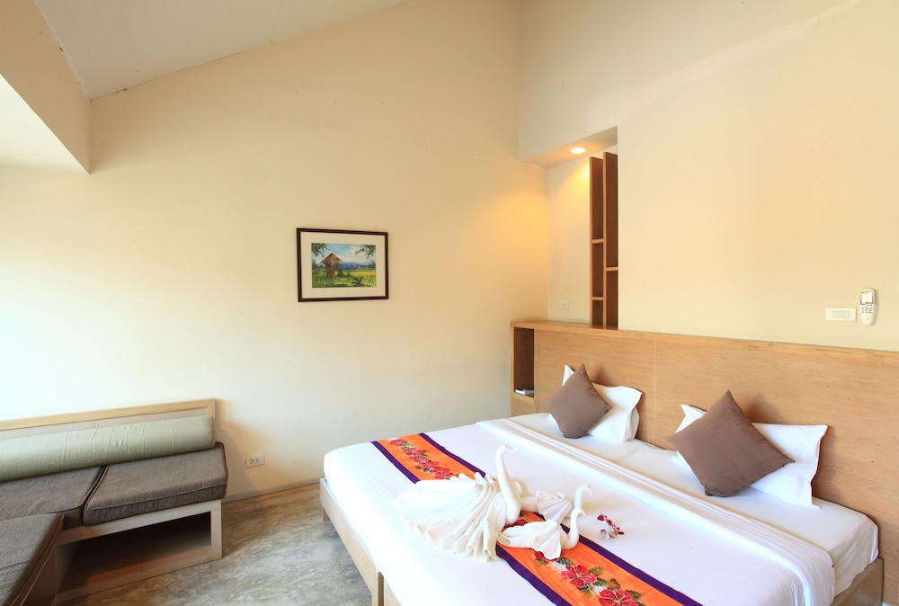 Deluxe Room - Photo 4