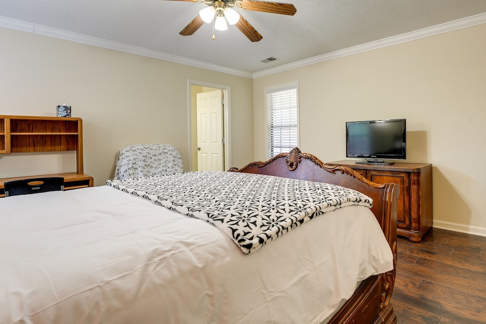 House (4 Bedrooms) photo 2