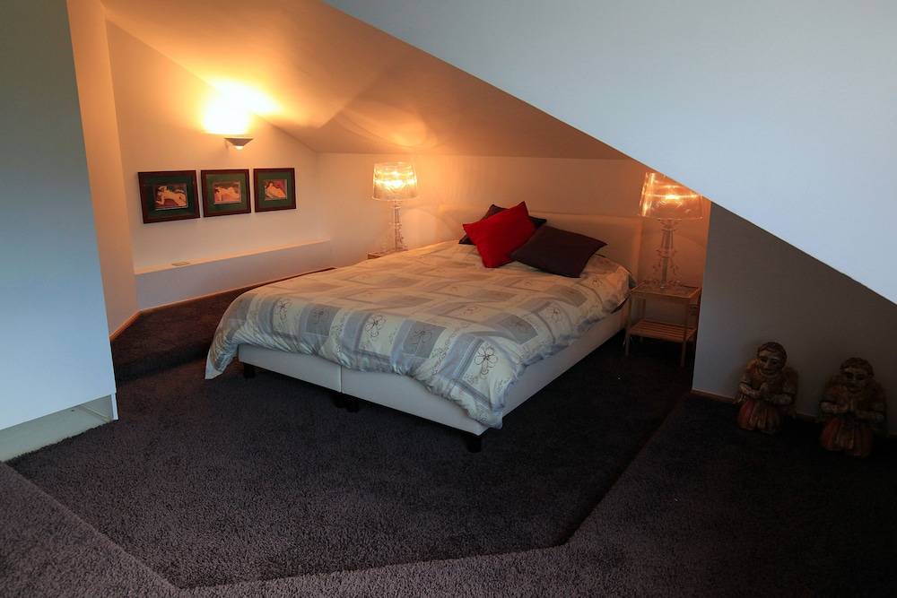 Superior Double Room (Est)