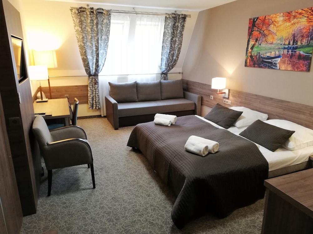 Comfort Triple Room