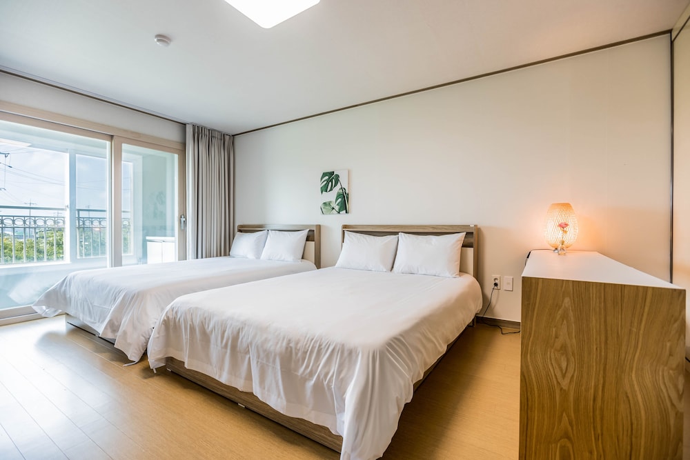 Deluxe Twin Room photo 1