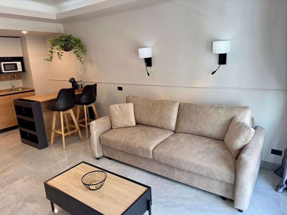 Family Apartment - Photo 3