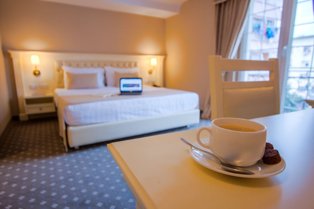 Superior Single Room, 1 Queen Bed photo 1
