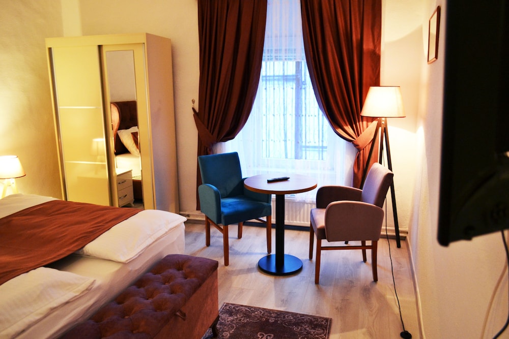 Basic Double or Twin Room, 1 Bedroom photo 1