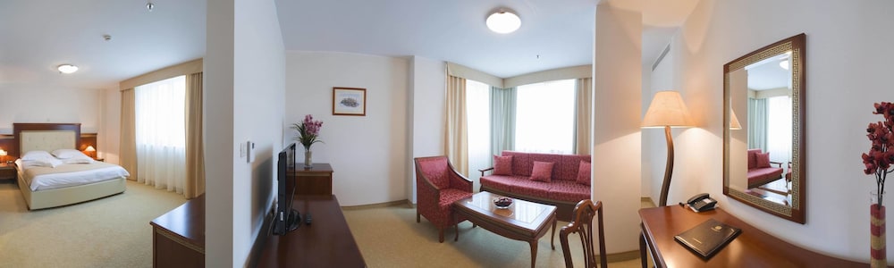 Superior Apartment