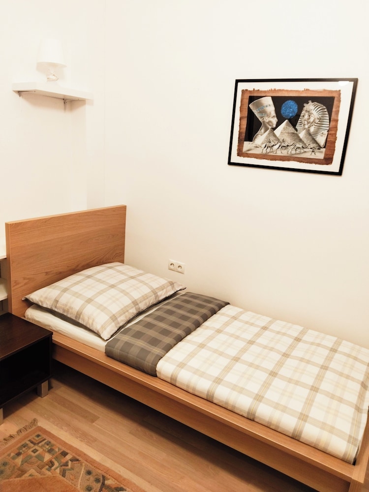 Basic - Einzelzimmer, Stadtblick (n15)