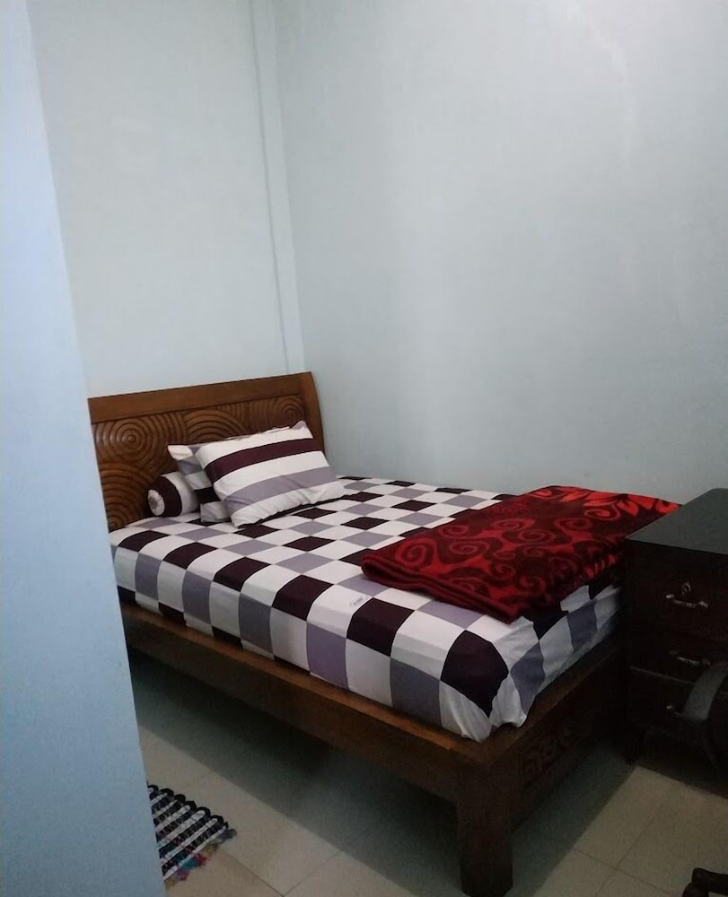 Basic Single Room