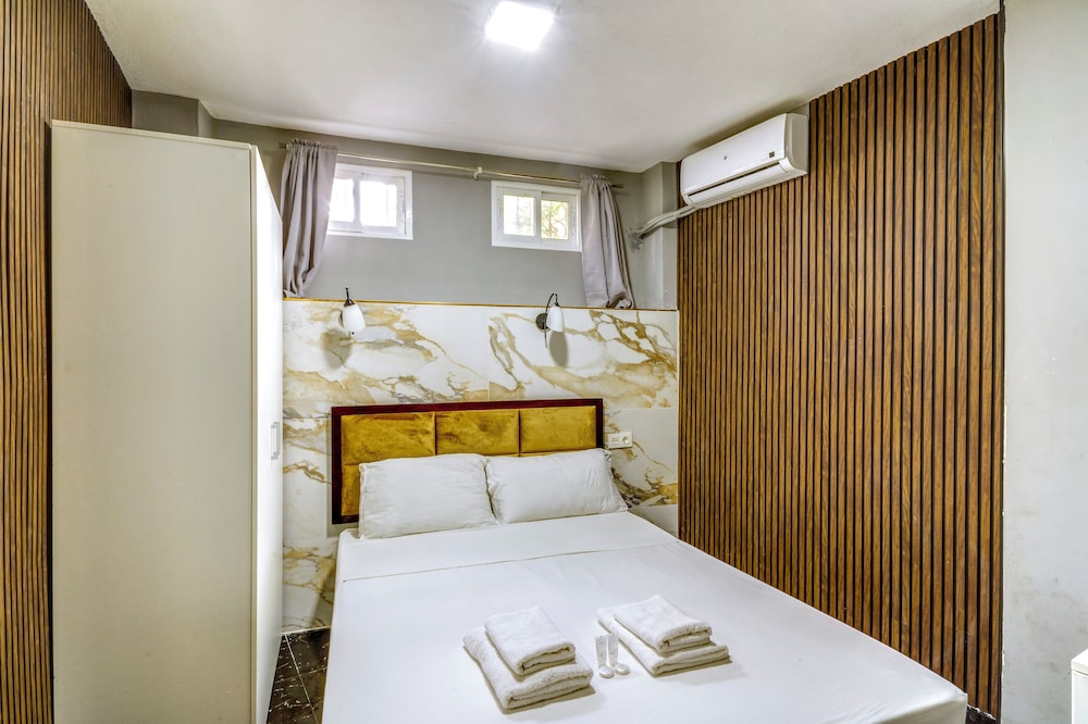 Estudio de Lujo, 1 Cama Doble, Kitchenette, Vista al Patio