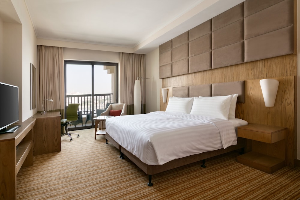 Premier Room, Twin Beds