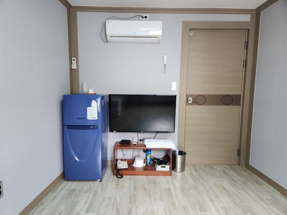 Traditional Room photo 2