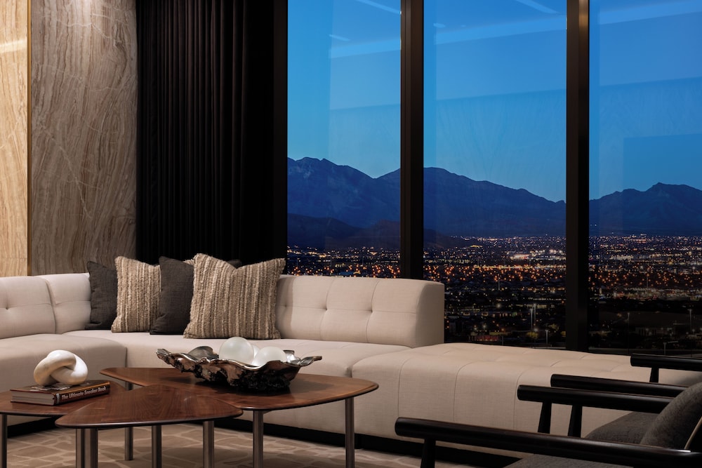 Vista King Suite thumbnail 5