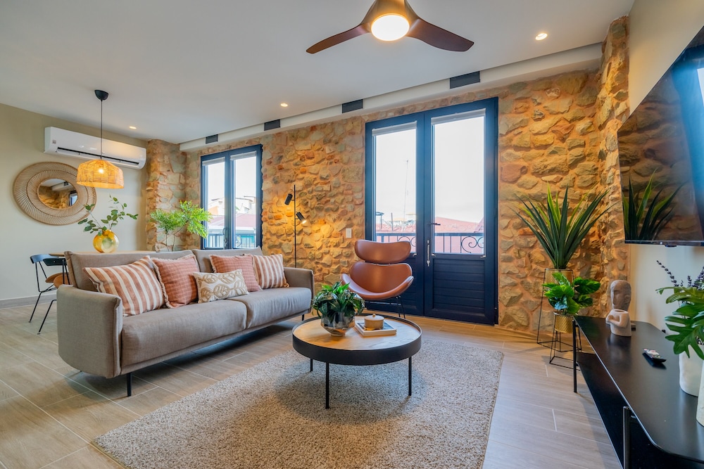 Apartment (2b) photo 1