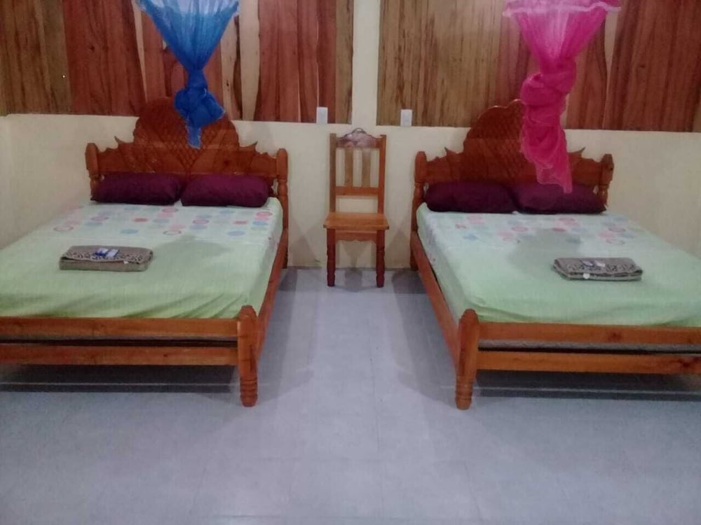 Family Quadruple Room photo 1