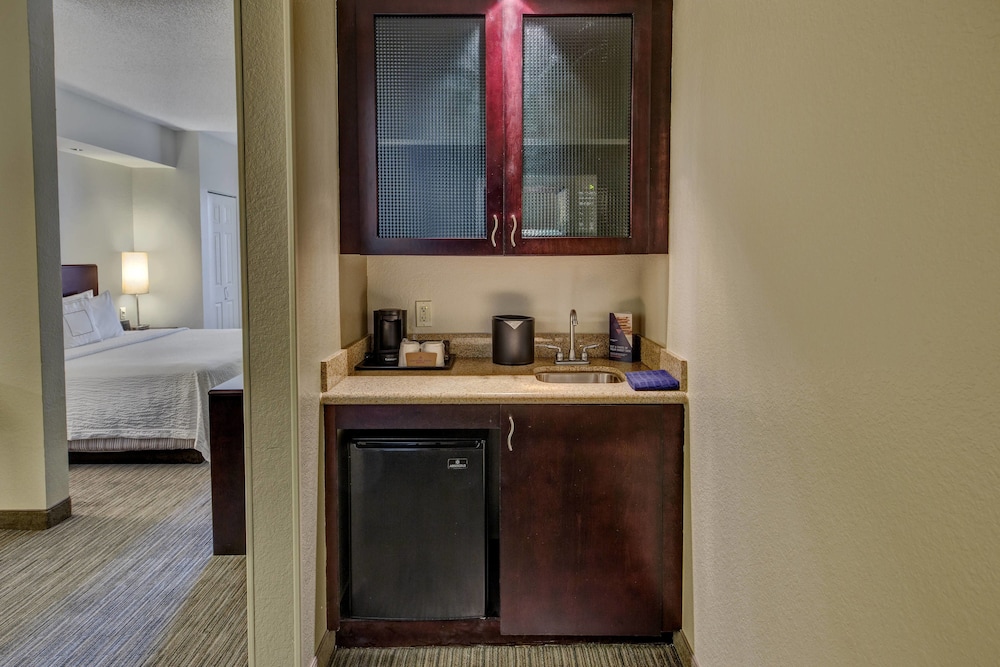 Studio, Multiple Beds (Mobility/Hearing Accessible, Tub) photo 3