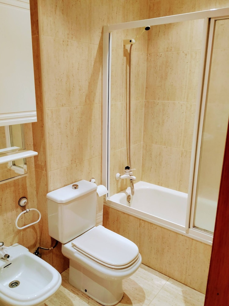 Attic Samil 3 Makuuhuonetta Rannan Edessä, Kuva 9