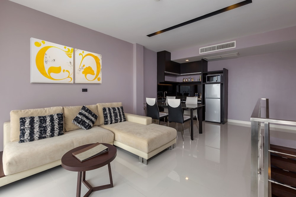 Executive Suite photo 3