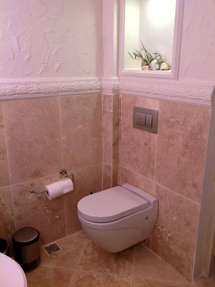 Standard Room with River View photo 2
