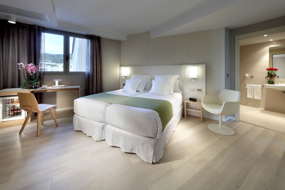 Superior Room - Photo 5