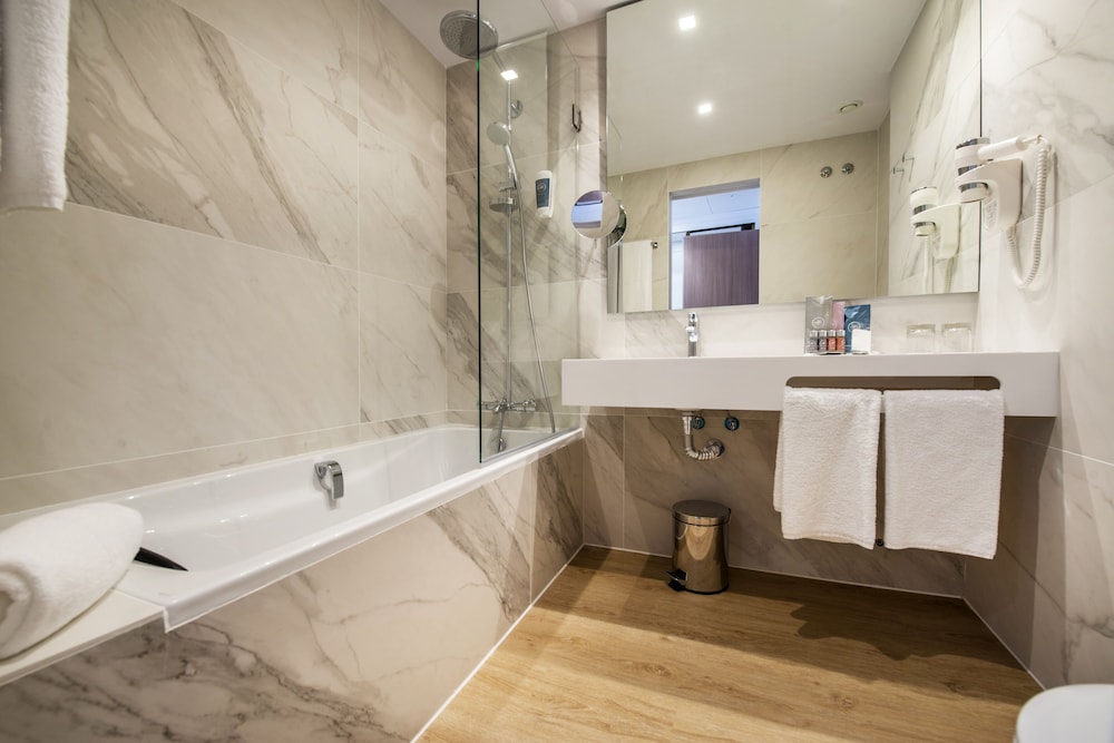 Premium Room - Photo 4