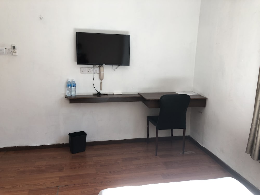 Deluxe Twin Room photo 3