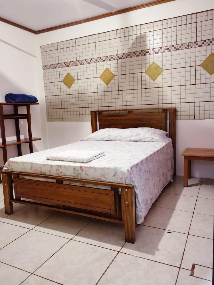 Economy Double Room photo 2