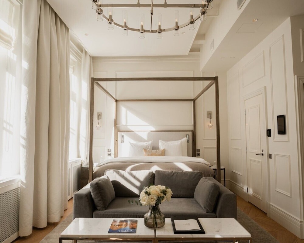 Junior Suite, 1 Double Bed (Spa) - Photo 2