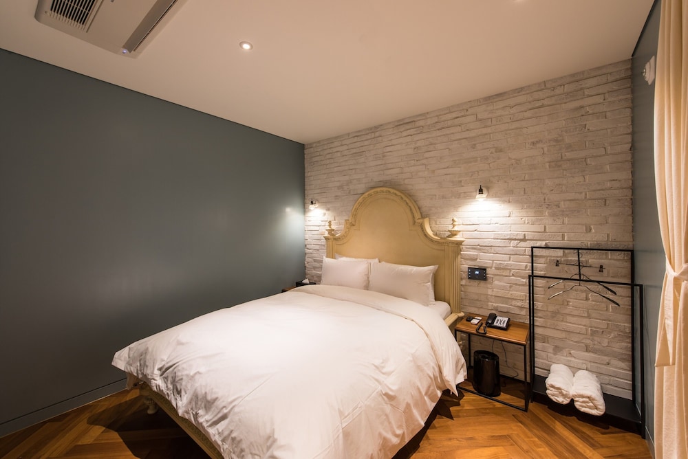[Chicken/Beer PKG] Deluxe Double Room photo 3