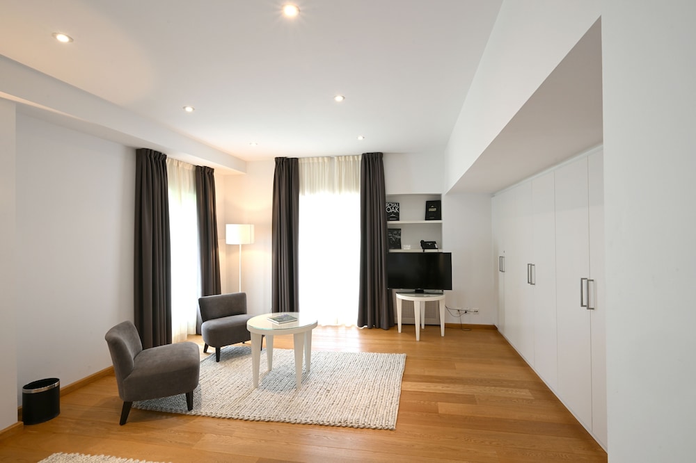 Suite, Park View photo 2