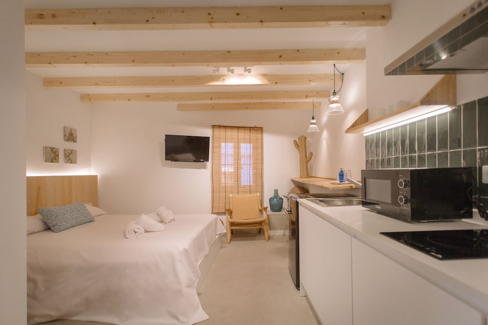 Studio, Ensuite - Photo 5