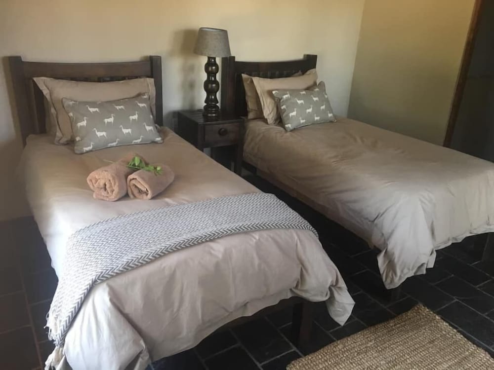 Superior Chalet, 1 Bedroom (De Luxe Single) photo 2