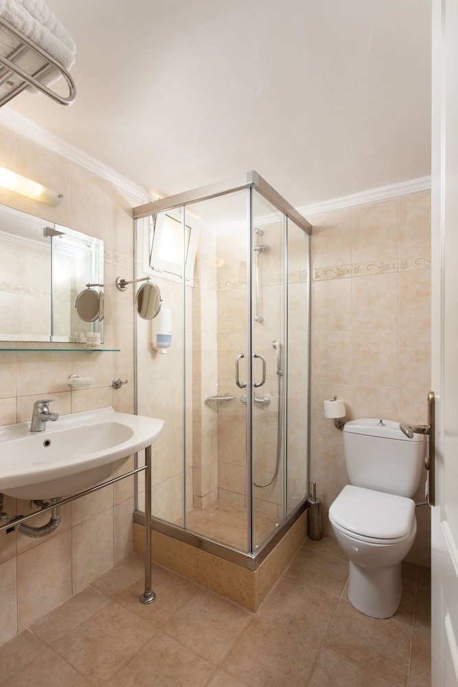 Classic Double Room, Sea View - Photo 6