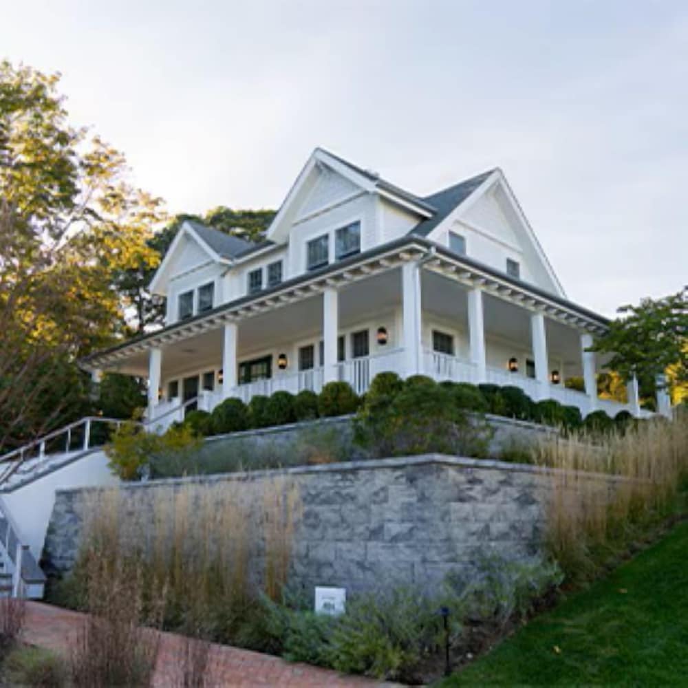 Deluxe Cottage