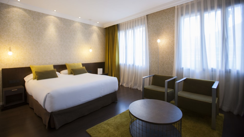 Single Room (Vincci)