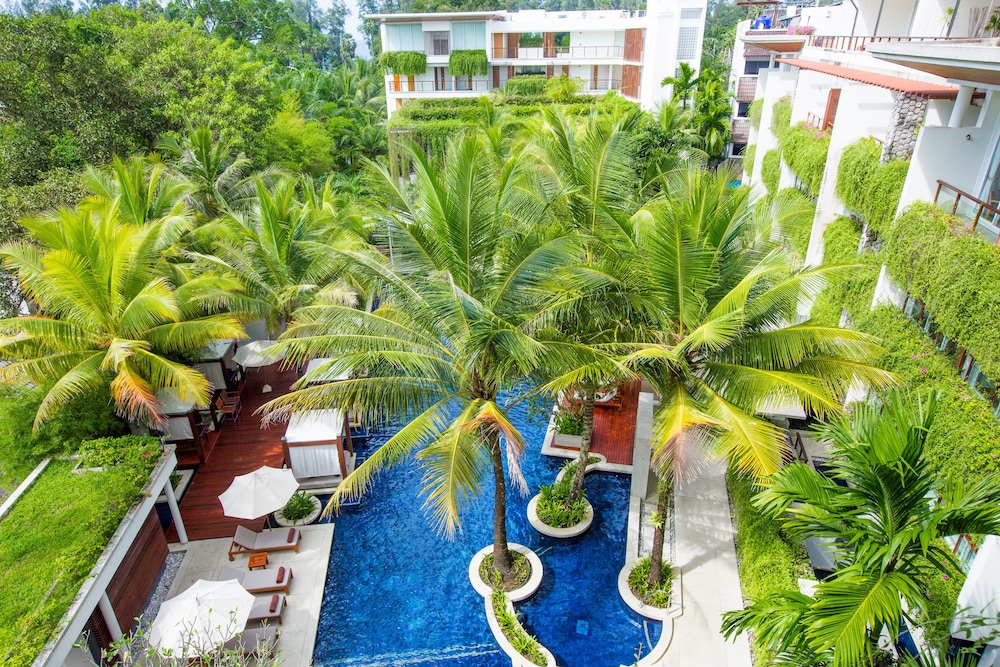 Two Bedroom Penthouse - Photo 4